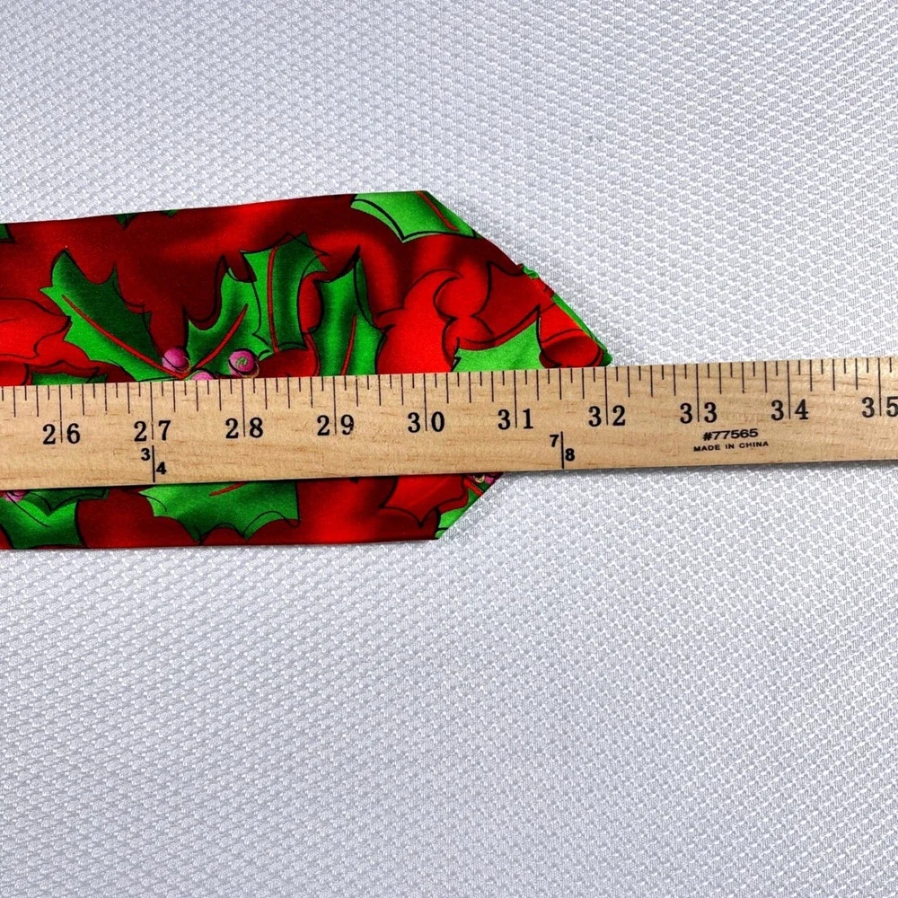 J. Garcia Green Tree Collection Fifty-Four Holly Christmas‎ Silk Tie Extra Long